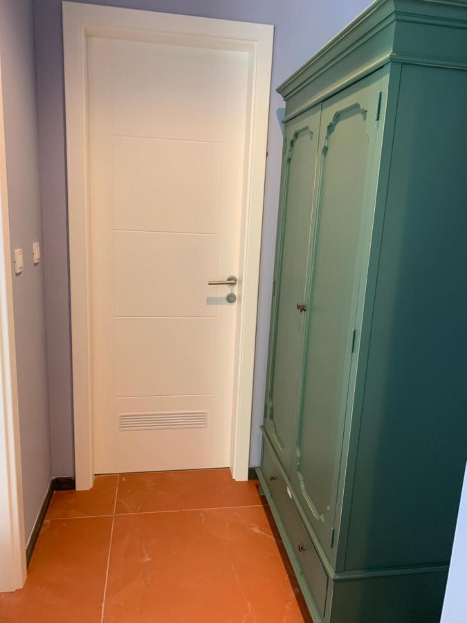 Hotel Elu Iris Split Bagian luar foto